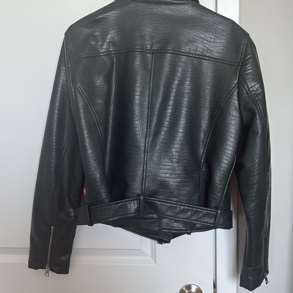 Levi’s jacket - Picture 9 of 9